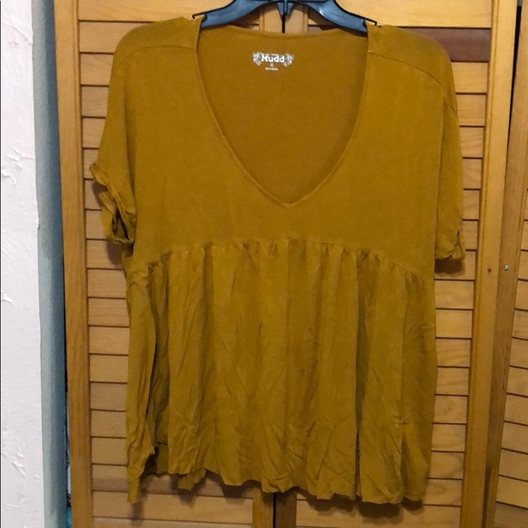 Mudd v-neck size XL mustard color - Picture 1 of 3